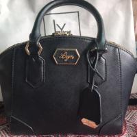 ราคา กระเป๋า lyn แท้ สะพายข้าง สีดำ (1420681788)