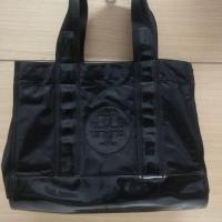 ราคา กระเป๋าทอรี่. Tory burch ของแท้​ มือ2 สภาพดีคะ​ 15นิ้ว (2301727581)