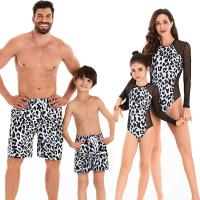 ราคา ชุดว่ายน้ำครอบครัวสไตล์โมเดิร์นสำหรับพ่อแม่และลูก มีกางเกงชายหาดเอวยางยืด (27041771529)