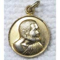 ราคา เหรียญกลมจิ๋ว หลวงปู่แหวน วัดดอยแม่ปั๋ง เชียงใหม่ อายุครบ 98 ปี 2528 (เหรียญขนาดจิ๋วกะไหล่ทอง) (24595625516)