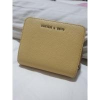 ราคา choose.my.use(d) ส่งต่อกระเป๋าตังค์ charles & keith ของแท้100% สีเหลือง (3064164240)