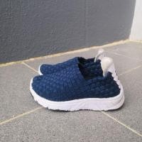 ราคา รองเท้าเด็ก​ Blue​ Mountain​ ของแท้​ มือสอง​ (3000484627)