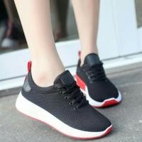 ราคา ลดราคา!!พร้อมส่ง รองเท้าผ้าใบแฟชั่น (933867871)