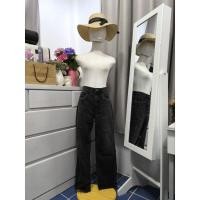 ราคา กางเกงยีนส์สีดำฟอกแต่งหมุดแบรนด์ Stradivarius (29724455320)