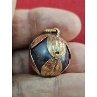 ราคา ลูกสะกดเหนือเมฆพัตรเลี่ยมหน้า 18k ของหลวงพ่อเดิมวัดหนองโพจังหวัดนครสวรรค์ (40473144744)