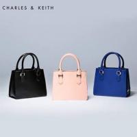 ราคา CHARLES & KEITH - USED Small Structured Handbag (Blue) (911674149)