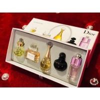 ราคา ⚜️เซ็ตน้ำหอมจิ๋ว Dior5 pcs ⚜️ ในเซ็ตนี้จะรวมกลิ่นดังของดิออร์ไว้เพียบ (2293387431)