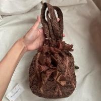 ราคา กระเป๋าผ้าลูกไม้วินเทจ สีน้ำตาล สวยมากกก✨มือสอง สภาพดี (28201934032)