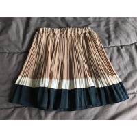 ราคา กระโปรงพลีทสั้น สีน้ำตาลขาวดำ สีไม่ซีดไม่หมอง สภาพดี มือสอง เอว 25-28" (269322077)