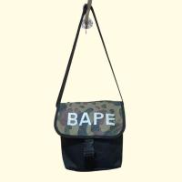 ราคา BAPE กระเป๋าสะพายข้างลายพราง (44164635534)