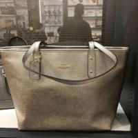 ราคา กระเป๋า coach Tote zip16" สีทอง หายาก ของจริงสวยมากค่ะ (781145676)