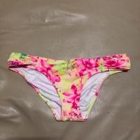 ราคา บิกินี่บราล่างVictoria’sSecretมือ2(S) (25181710612)