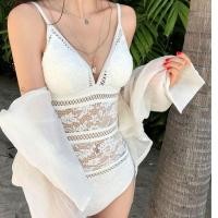 ราคา ชุดว่ายน้ำวันพีช One piece ลูกไม้ สีขาว โชว์หลัง (มือสอง) (12916568921)