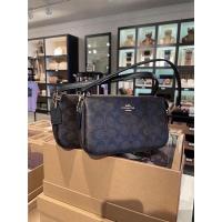 ราคา Coach C1985 Nolita 19 กระเป๋าคล้องมือ