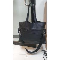 ราคา กระเป๋าหนังแท้ Mandarina duck 2ทรง มือสอง (23725761500)