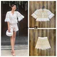 ราคา ชุดเซ็ทเสื้อครอปดีไซน์สวย ผ้าลูกไม้สีขาว ซับในสีน้ำตาลลุคคุณหนู กับกางเกงขาสั้นเข้าชุด ชุดเที่ยว ชุดสีขาว งานบุญงานบวช (23619862460)