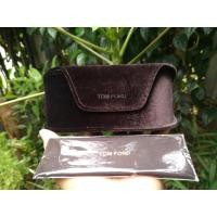 ราคา เคสแว่นกันแดด Tom Ford Hardcase ดั้งเดิม (41724730152)