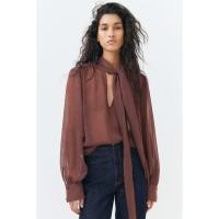 ราคา H&M(เอชแอนด์เอ็ม) เสื้อเชิ้ตผ้าชีฟองคอผูก ผู้หญิง 1271196_1 (24591923612)