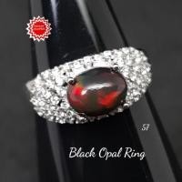 ราคา แหวน แบล๊คโอปอล Black Opal พลอยแท้ รูปไข่ขนาด 7×9 มม.ล้อมพลอยไวท์โทพาส White Topaz ตัวเรือนเงิน ขนาด 57 (13830338559)