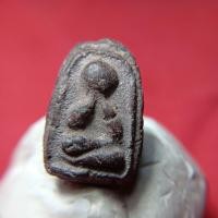 ราคา พระปิดตาเนื้อผงเก่าไม่ทราบที่ (28388311228)