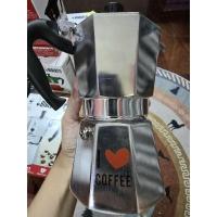 ราคา ของใหม่มือหนึ่งของแท้100% silver สีเงิน Bialetti Moka Pot รุ่น Moka Express 6 cup (26864664465)