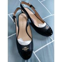 ราคา ของแท้!!! รองเท้าคัชชูหนังสีดำ coach สภาพ 95% ใส่แค่ครั้งเดียว (15384946461)