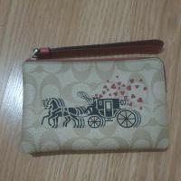 ราคา กระเป๋าสตางค์ Coach แท้ ใบเล็ก ลาย C ซิปสีชมพู (9249097721)