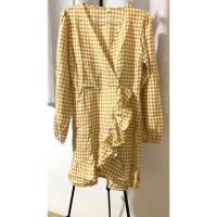 ราคา เดรสผ้าฝ้าย ลายสก็อต สีน้ำตาลอ่อน สม็อคแขนและเอวด้านหลัง ไซส์ L ยาว 30-34“ มือ1 (47205423733)