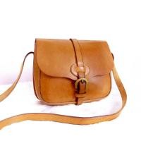 ราคา [กระเป๋ามือสอง] กระเป๋าสะพายข้าง VINTAGE cross body หนังวัวแท้! 7.5นิ้ว สีน้ำตาล กระเป๋าสภาพดี กระเป๋าสะพายข้าง (8248213180)