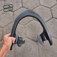 ราคา Vario 110 fi K46 ขายึดเบาะ Vario 110 fi ขายึดเบาะหลัง (40722992917)