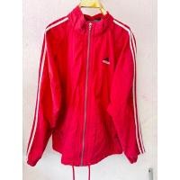 ราคา ⭐️เสื้อคลุมผ้าร่มadidasแท้สีแดงมือสอง✨ (29159839089)