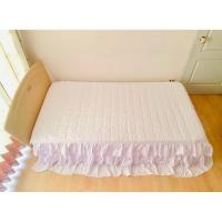 ราคา ผ้าปูรองนอน/ผ้าคลุมเตียง (กระโปรงเตียง) ขนาด 3.5ฟุต สีขาวปักลายตารางทั้งผืน ระบาย 3 ชั้น ยี่ห้อ Amante (สภาพใหม่) (28878833015)