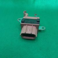 ราคา คัทเอาท์.TOYOTA.LAND.CRUZER.ปลั๊กวงรี.12V3ขา.ใหม่.ยี่ห้อPPK (18368830019)