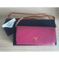 ราคา Prada saffiano metal เป็นคลัชและสะพายออกงานได้ (25669502499)