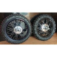 ราคา ชุดล้อดำทรงวิบาก MSX, MSX-SF ขนาด 1.60x14,1.85x14 ดุมกลึงเงาพร้อมดุมเสตอร์ครบชุด มีบูทและลูกปืน พร้อมใส่ยางนอก+ยางใน (41226218844)