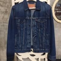 ราคา เสื้อยีนส์ jacket levi's ไซส์ S (4837134604)