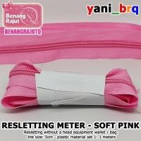 ราคา 1 เมตร ZIPPER LIGHT PINK KNITTING YARN Q NO. 5 ชุดสําหรับกระเป๋า, กระเป๋าสตางค์, ETC / ซิปเท่านั้นไม่มีหัว (28840420792)