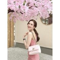 ราคา tory burch 154706 SMALL KIRA DIAMOND QUILT CONVERTIBLE SHOULDER BAG #สีใหม่ล่าสุด หวานมาก หรูหราดูแพง ทรงสวยคลาสสิก (29980820269)