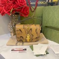 ราคา กระเป๋าสะพายข้างผู้หญิง GUCCI Ladies Sylvie Mini Shoulder Bag หนังงูแท้ ช็อปไทย (22332569944)