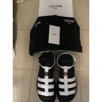 ราคา Celine : CLEA TRIOMPHE GLADIATOR CHUNKY SANDAL IN VEGETAL CALFSKIN OPTIC WHITE (17758541459)