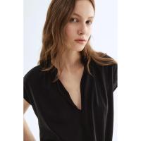 ราคา H&M(เอชแอนด์เอ็ม) เสื้อเบลาส์คอแถบ ผู้หญิง 1260350_1 (40000099489)