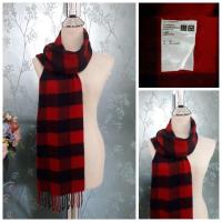 ราคา ผ้าพันคอแคชเมียร์แบรนด์Uniqlo สีแดงดำลายตาราง ผ้านุ่มมาก (6156900221)