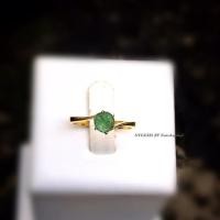 ราคา แหวนมรกตธรรมชาติแท้ ตัวเรือนเงินแท้ 92.5% (655470486)