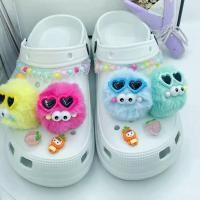 ราคา พร้อมส่งจิ๊บบิทตัวติดรองเท้า ปอมปอม ขนฟู น่ารักๆ สามารถติดรองเท้ามีรูได้ทุกชนิด (58051541328)
