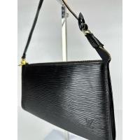 ราคา กระเป๋าแบรนด์เนม มือ 2 สภาพดี ✨ LV รุ่น Louis Vuitton Epi Pochette (29125225234)