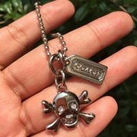 ราคา พวงกุญแจห้อยกระเป๋า Coach สแตนเลสแท้ ของใหม่ (1563456687)