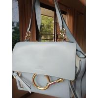 ราคา กระเป๋าถือหนังแท้ 100% แบรนด์แท้ Chloe ไซส์ 11 นิ้ว สูง 8 นิ้ว สภาพใหม่มากๆ อะไหล่ทองสวยๆ ซับในสะอาด ใบนี้สวยมากจ้า (16556254074)