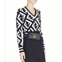 ราคา กระเป๋า​คาดอก​ คาดเอว​fendi​ คลัช ครอสบอดี้ (8319477719)