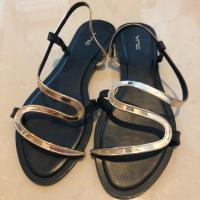 ราคา รองเท้ารัดส้น Vincci (VNC) มือ 2 (1344103356)
