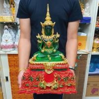 ราคา พระแก้วมรกต ทรงเครื่องจักรพรรดิ์ฤดูร้อน ฐานภูษานาคาครุฑยุดนาค(หน้าตัก9นิ้ว สูง45ซม.)องค์ใหญ่มากๆ เข้าพิธีปลุกเสกแล้ว (10031225060)